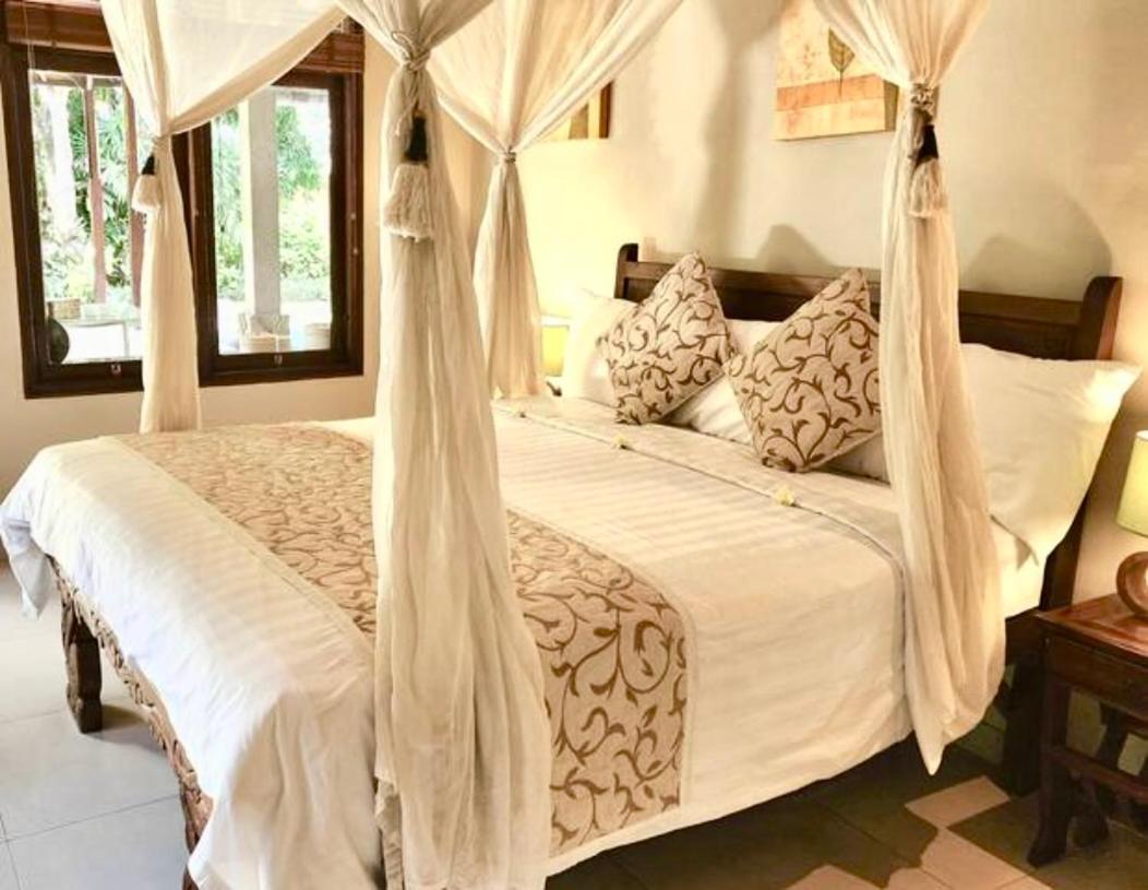 Villa Taman Rahasia, Sitara Villa Group Семиняк Екстериор снимка